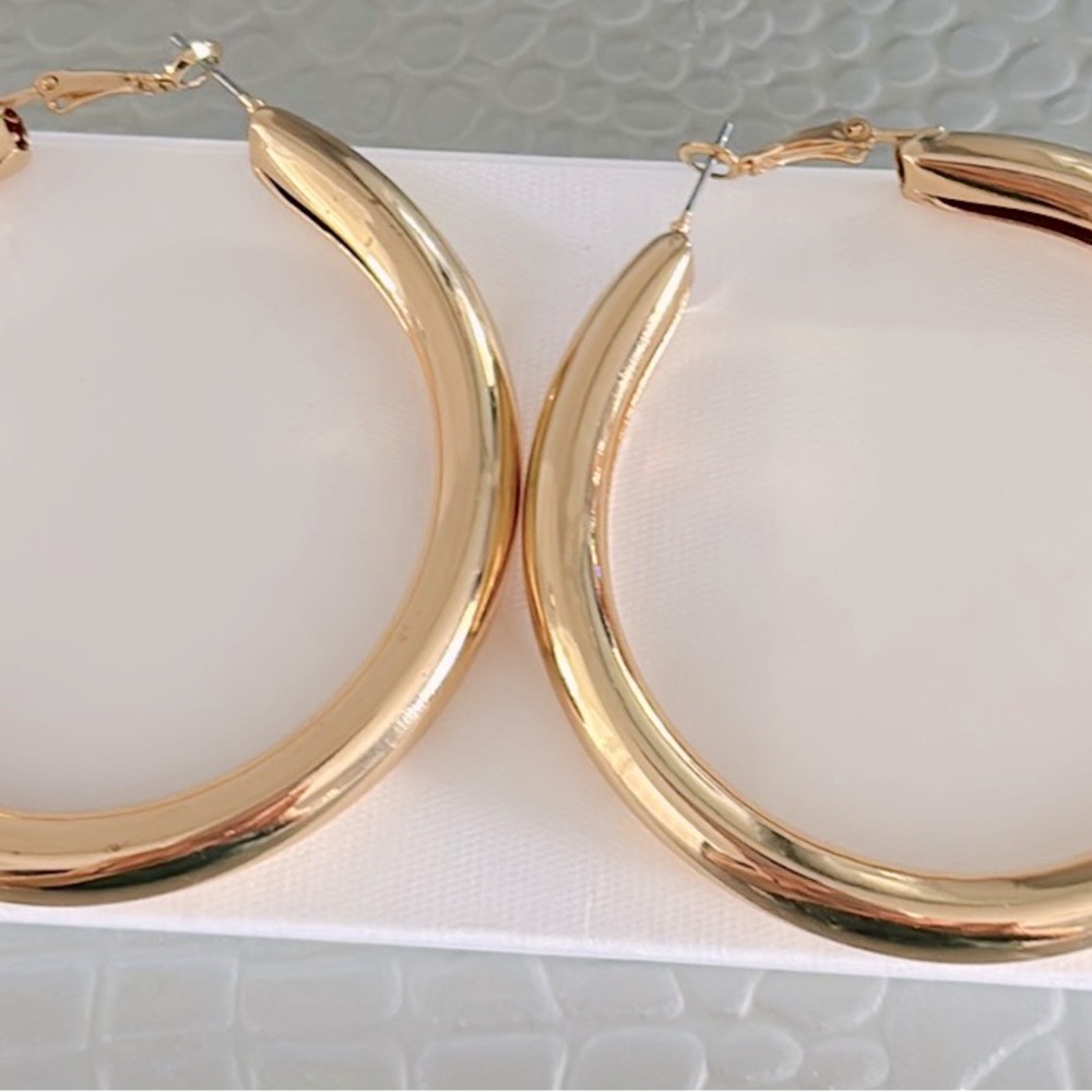 Gold-tone chunky hoop earrings